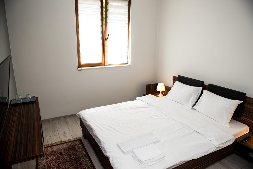 Luxe Stay Târgu-Mureş Δωμάτιο φωτογραφία